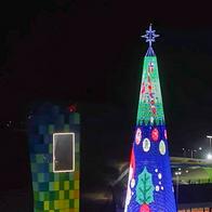 Barranquilla encendió la Navidad con majestuoso árbol que se ubicará