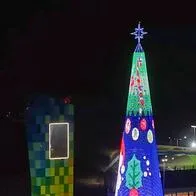 Barranquilla encendió la Navidad con majestuoso árbol que se ubicará