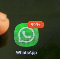 Estafan a latinos en Estados Unidos con falsos descuentos y sorteos por WhatsApp