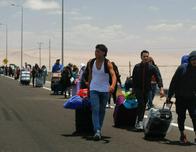 Decenas de migrantes quedan varados en su intento de salir de Chile a Perú