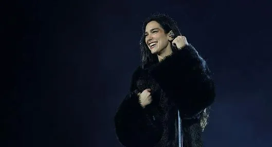 Dua Lipa sorprendió con homenaje a Shakira en su concierto en Bogotá