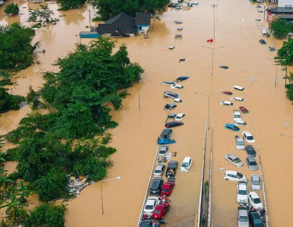 Devastadoras inundaciones dejan cerca de 500 muertos en el sudeste asiático