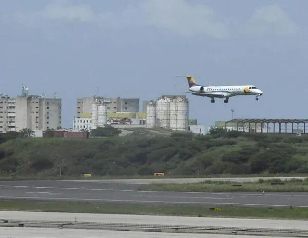 #VenezuelaHoy: Trump advierte cierre total del espacio aéreo venezolano