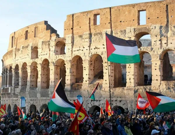 Decenas de miles de personas se manifiestan en Europa en apoyo al pueblo palestino