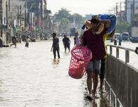 En el sudeste asiático, el balance de muertos por las inundaciones supera los 700