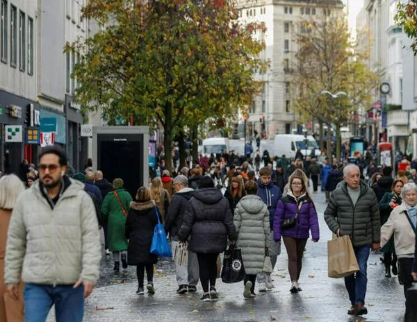 Reino Unido: con el nuevo presupuesto “habrá menos dinero en cada casa”