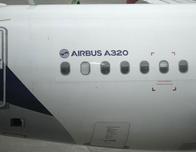 Menos de 100 aviones A320 siguen inmovilizados para cambiar un programa de navegación, anuncia Airbus