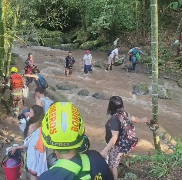 Tres heridos y un fallecido por creciente súbita en Viotá, Cundinamarca