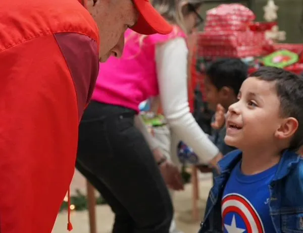 Chapinero lanza campaña para recoger regalos y llevar sonrisas en Navidad 