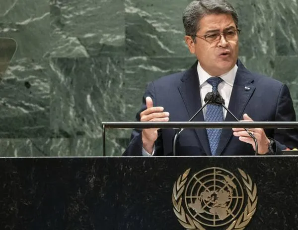 Condenado por narcotráfico, el expresidente hondureño Hernández sale de prisión indultado por Trump