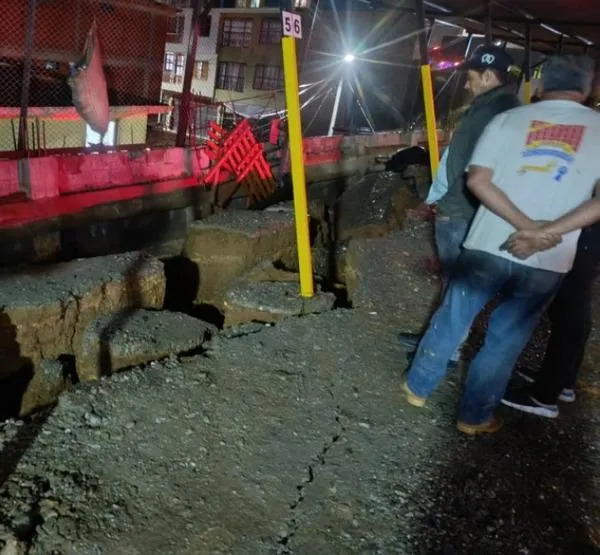 Caída de un muro y evacuación de una vivienda: emergencias por fuertes lluvias en el Norte de Caldas