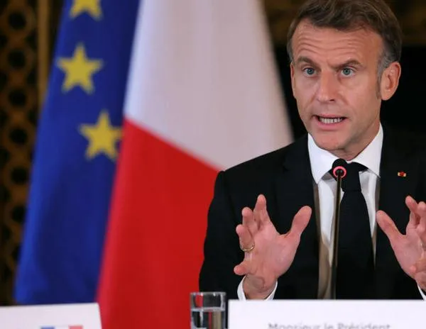 La certificación ética de los medios defendida por Macron despierta una controversia