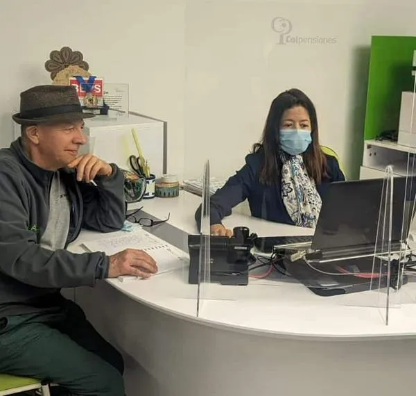 Qué personas pueden pensionarse antes y sin requisito clave: Colpensiones