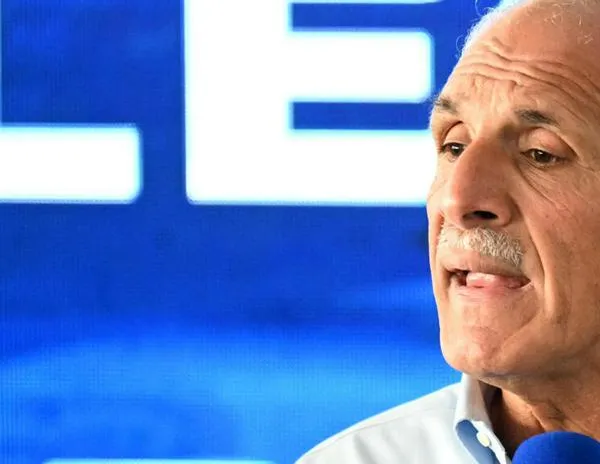 Asfura vuelve a adelantar a Nasralla en los resultados electorales preliminares