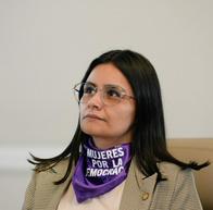 Angie Rodríguez no habría renunciado al Dapre y sigue mandando en Casa de Nariño, según Darcy Quinn. Ella dice que está amenazada. 