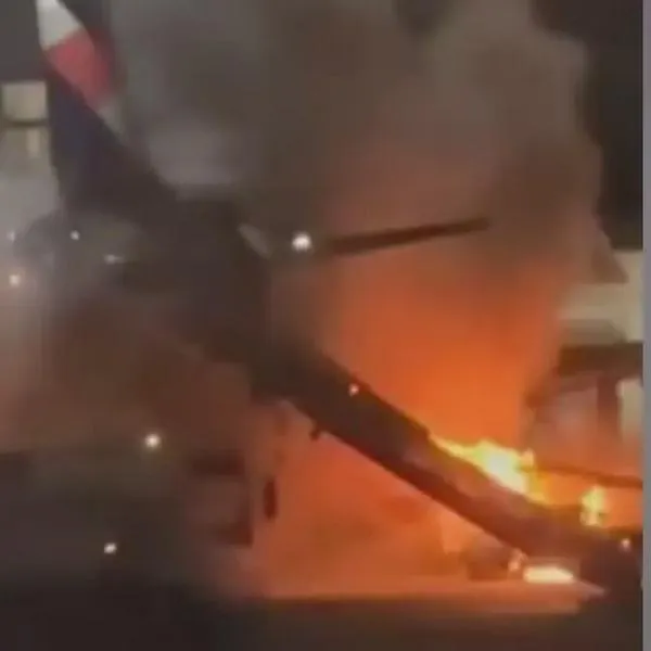 Avión en Brasil se incendió con los pasajeros adentros, pero no hubo heridos