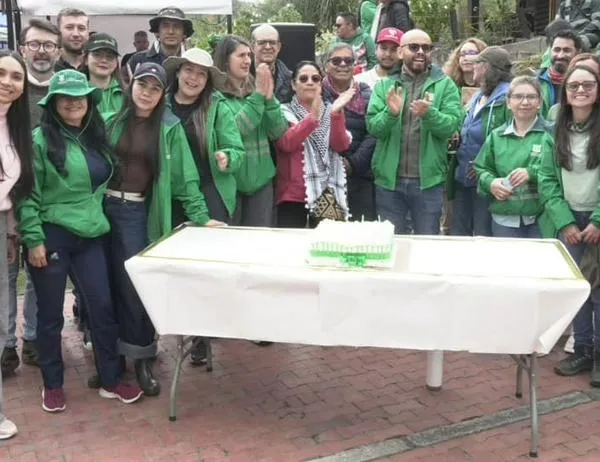 Entrenubes celebra 25 años: legado de biodiversidad, comunidad y restauración ecológica en Bogotá 