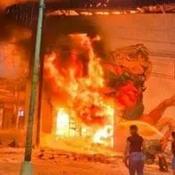 Atentado en Balboa, Cauca, hoy 6 de diciembre: moto carga de explosivos fue detonada cerca de estación y dejó dos heridos e incendio.