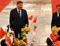 Macron amenaza con imponer aranceles a productos chinos, pero busca un acuerdo comercial con la UE