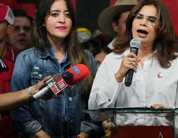 El partido de Zelaya pide que se repitan las elecciones tras acusar a Trump de “injerencia” y “coacción”
