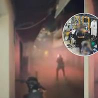 Imágenes de una 'guerra' de bengalas durante el Día de Velitas en Antioquia, que dejó a una mujer herida