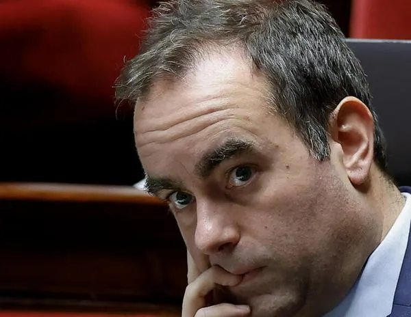 El primer ministro francés Lecornu se enfrenta a una votación crucial sobre la seguridad social