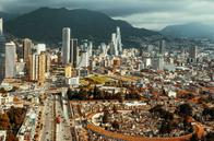 Colombia, el país de la OCDE donde más bajó la presión fiscal en el 2024