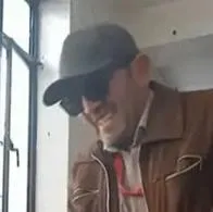 Apareció inspector de Policía de Soacha señalado de abuso: video lo dejó muy mal parado contra una vigilante del lugar. 