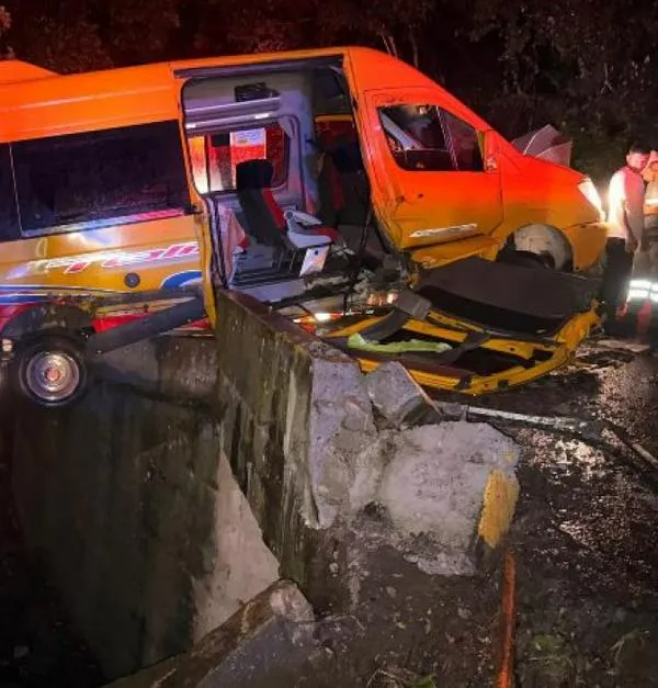 Carro de Rápido Tolima se salió de la carretera entre Manizales y Bogotá