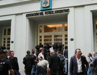 Argentina: la Policía allana sede de la AFA y al menos 12 clubes de fútbol por presunto lavado de dinero