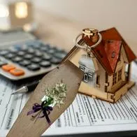 ¿Un fallecido puede aparecer como propietario de una vivienda? Tiempo máximo