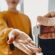 Trámite con el que propietarios de vivienda evitan lío con inquilinos abusivos