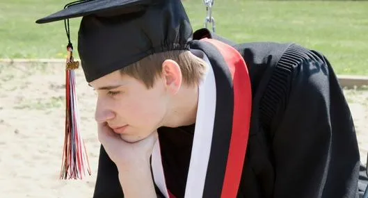 Diez carreras universitarias que no se deben estudiar en 2026, según la IA