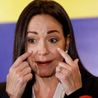 La llamada que hizo María Corina Machado confirmando su viaje a Oslo: "Estoy en camino". Su hija recibió el premio Nobel de Paz. 