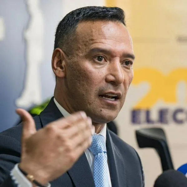 Pedro Sánchez, ministro de Defensa pidió respeto en debate de moción de censura