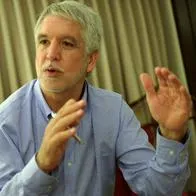 Peñalosa habló de problema que tuvo con aerolínea y le cayeron en redes