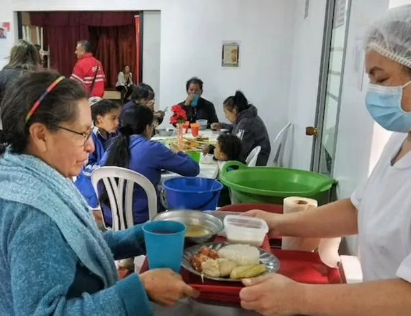 Los 136 comedores comunitarios de Bogotá funcionarán con normalidad el 24 y 31 de diciembre 