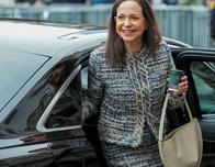 ¿Cómo habría salido María Corina Machado de Venezuela? Las versiones de su viaje a Oslo