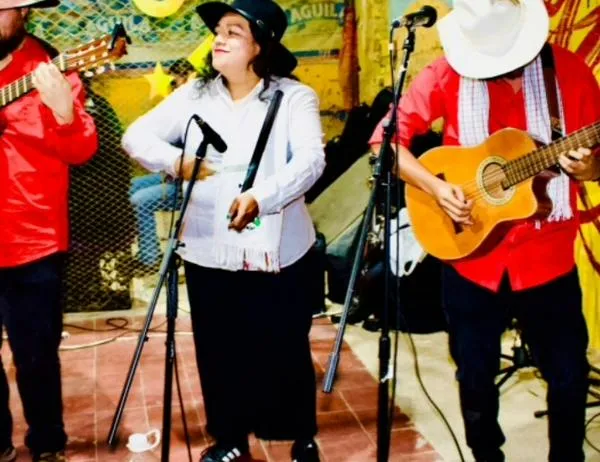 Fontibón celebra diciembre con música carranguera, guasca y salsa en vivo 