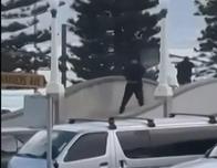 Australia: al menos diez muertos en un tiroteo en la popular playa de Bondi, en Sidney