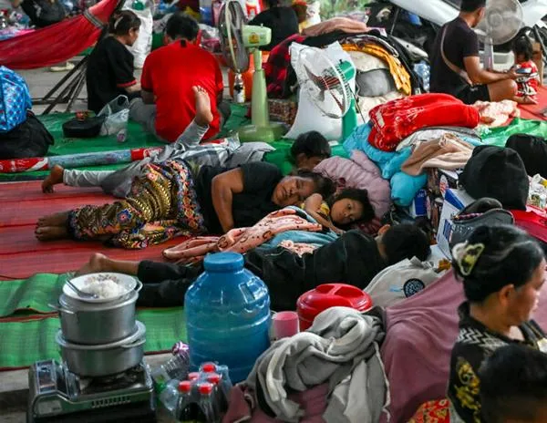 Continúan los combates entre Camboya y Tailandia horas después de que Trump afirmara una tregua