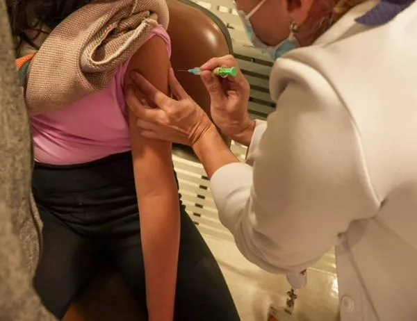 ¡Vacunación en Bogotá! Puntos habilitados para este lunes 15 de diciembre 