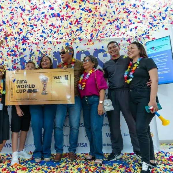 Banco de Bogotá y Visa entregaron primer tiquete Copa Mundial: cómo participar