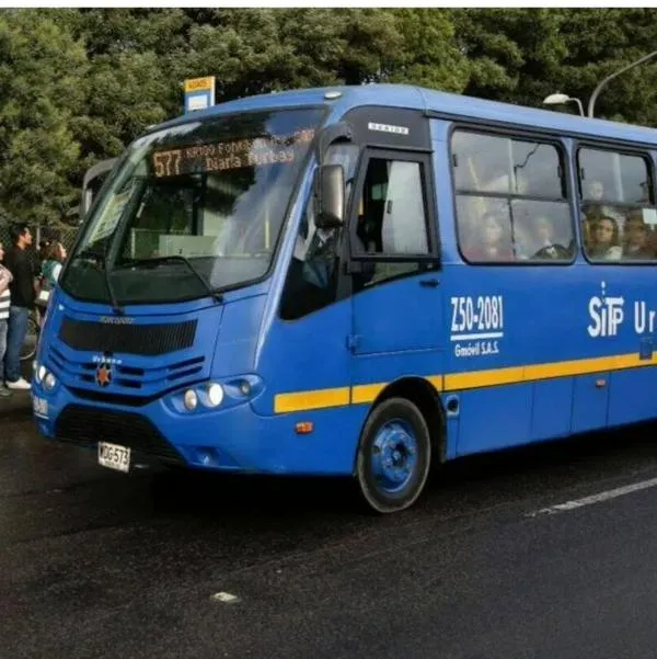 Un hombre murió dentro de bus del SITP en Bogotá, pensaron que estaba dormido 
