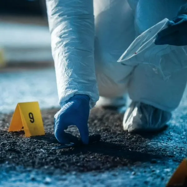 Mujer en Medellín asesinó a hombre que la habría forzado a bailar con él