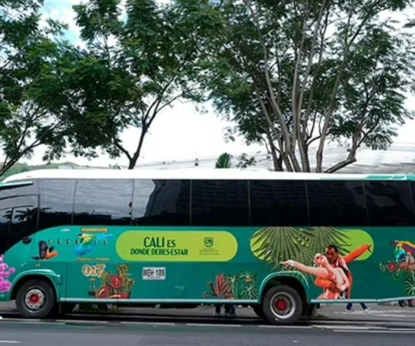 El bus turístico llegará al barrio Obrero durante la ‘Feria al Barrio Obrero: Calle de la Salsa’