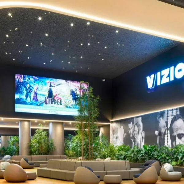 Viziona Cines celebró su primer año con récord de asistencia en Colombia