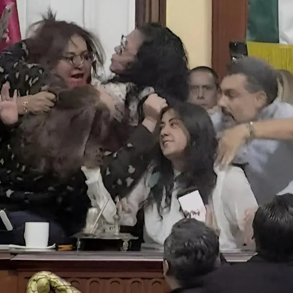 Pelea congreso ciudad de México: video de qué pasó en la sesión