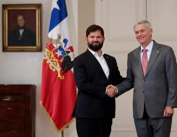 Reunión con Boric, llamado a la unidad y promesas por cumplir: Kast inicia la transición en Chile