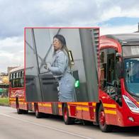 Transmilenio identificó a 'peliteñida' que revende pasaje en el centro de Bogotá